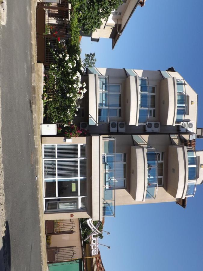Guest House Hiora Ahtopol Exterior photo