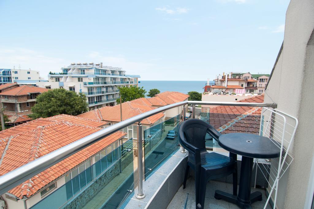 Guest House Hiora Ahtopol Exterior photo