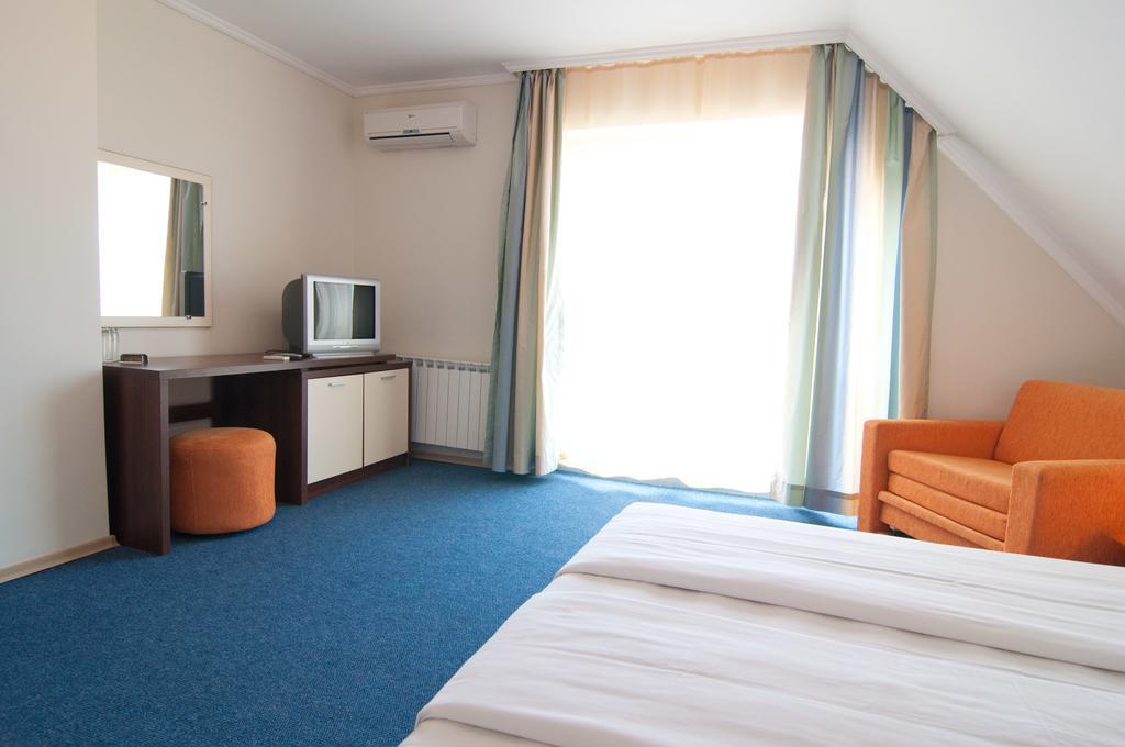 Guest House Hiora Ahtopol Exterior photo