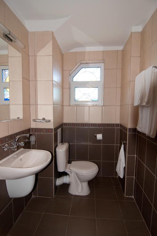 Guest House Hiora Ahtopol Exterior photo