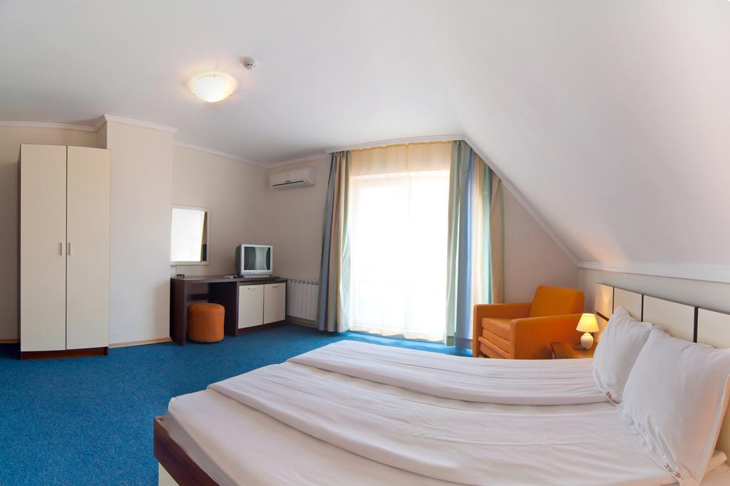Guest House Hiora Ahtopol Exterior photo