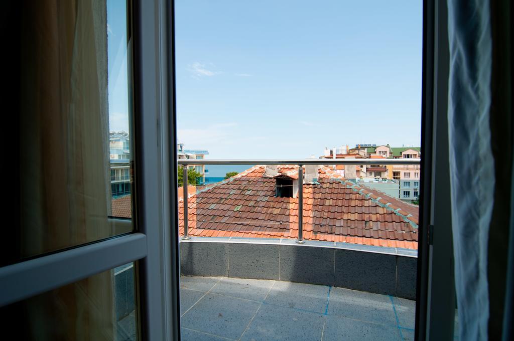 Guest House Hiora Ahtopol Exterior photo