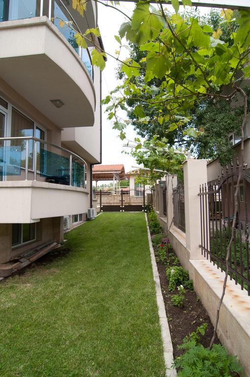 Guest House Hiora Ahtopol Exterior photo