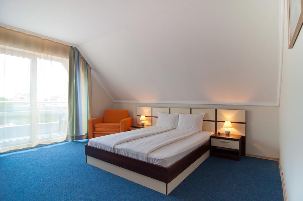 Guest House Hiora Ahtopol Exterior photo